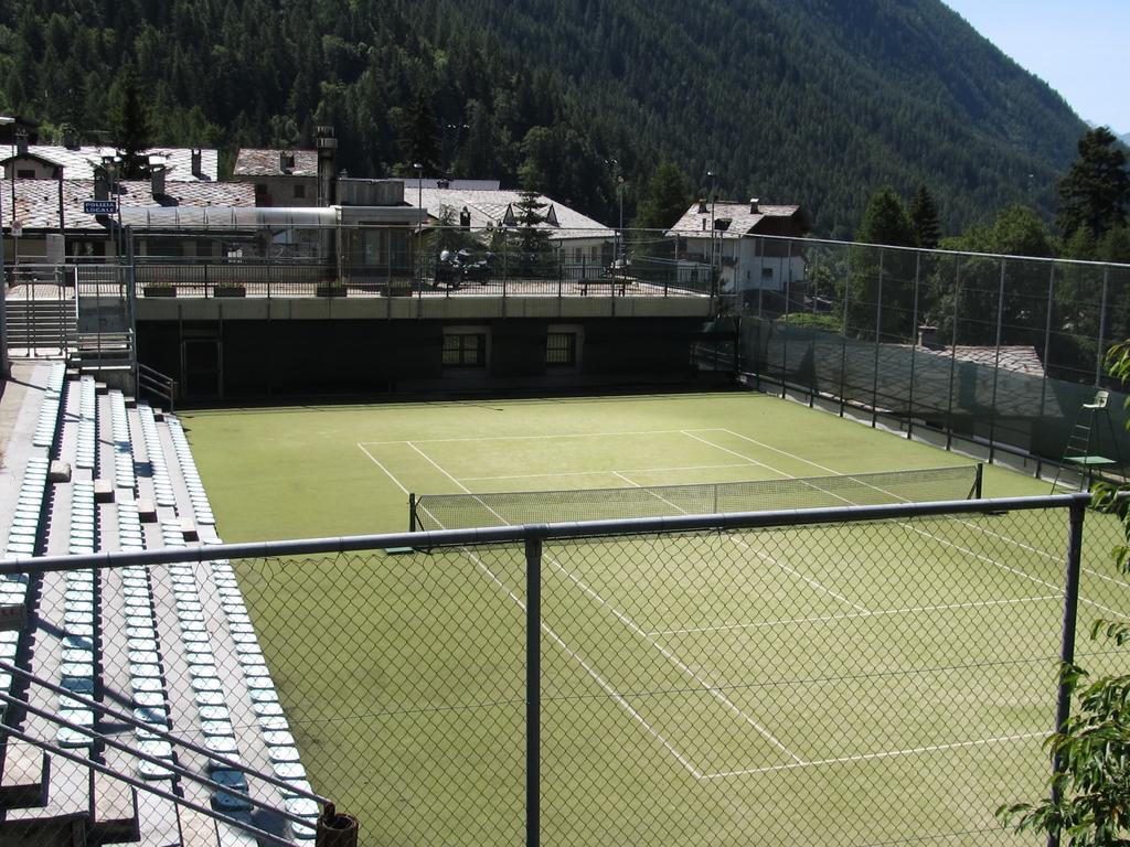 Miramonti Hotel Valtournenche Exterior foto